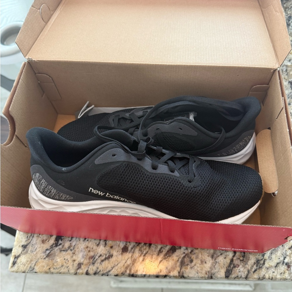 New Balance Black Mesh Fresh Foam Trainer with Gum Outsole - Picture 5 of 11